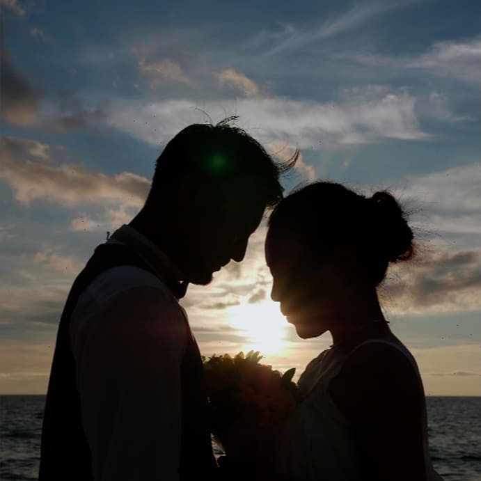 沖縄のビーチでのウエディングプランもご用意しております。